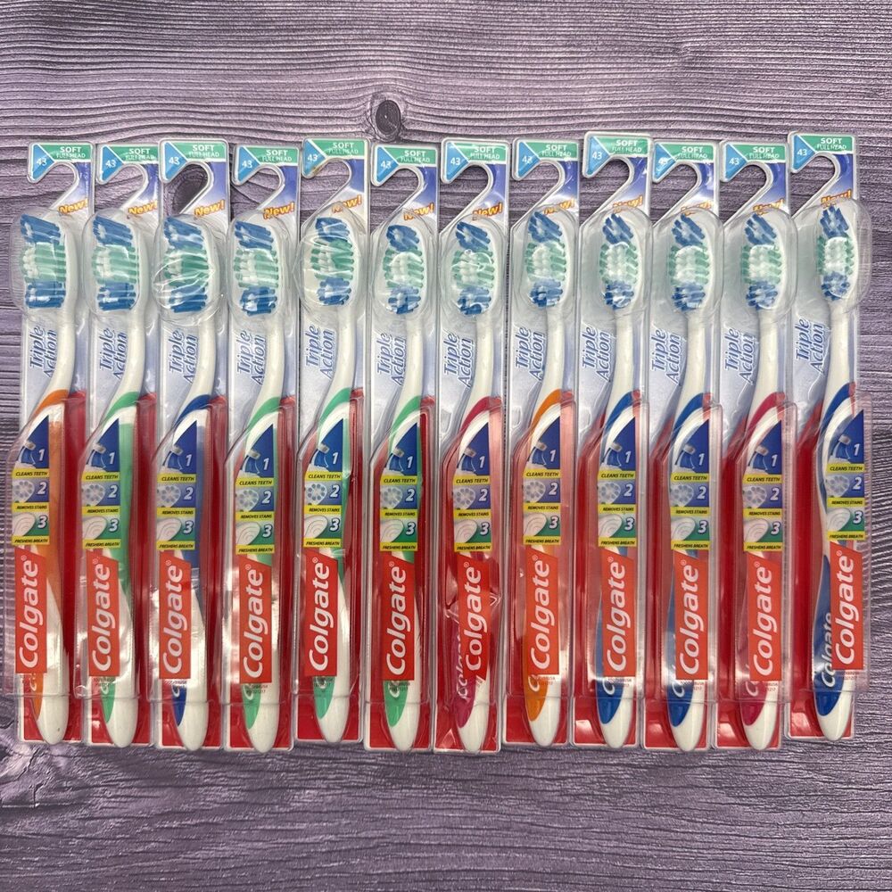 13 LOT Colgate Triple Action (43) Soft Full Head DUAL ANGLED-POINTING POWER-TIP